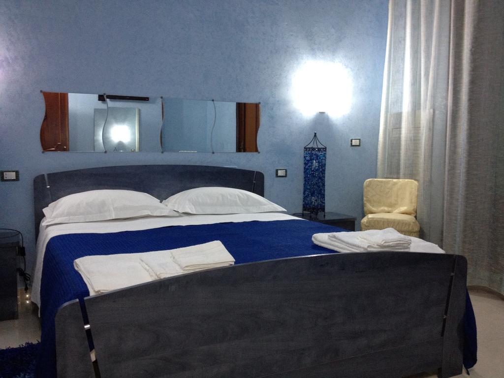 Bed And Breakfast Via Leuca Lecce Exteriör bild